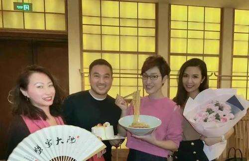 娱乐圈顶流吃瓜